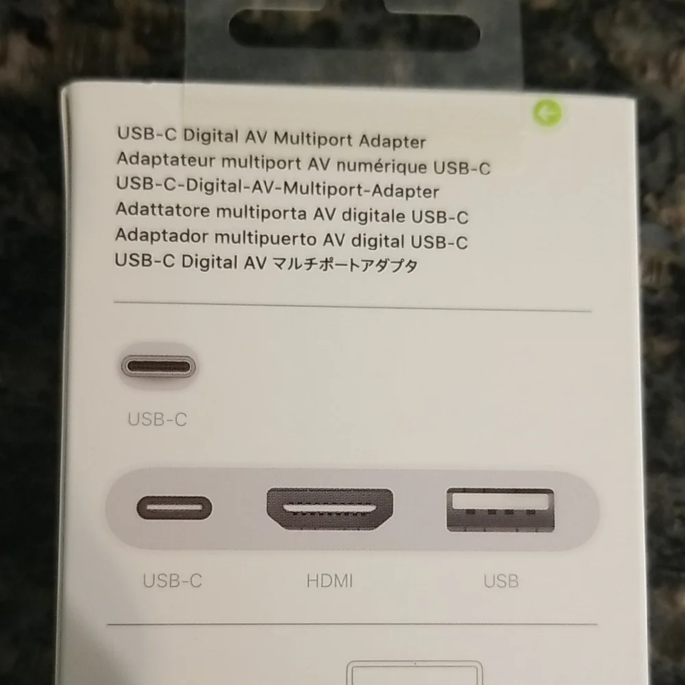 Apple USB-C Digital AV Multiport Adapter (+ HDMI cable)